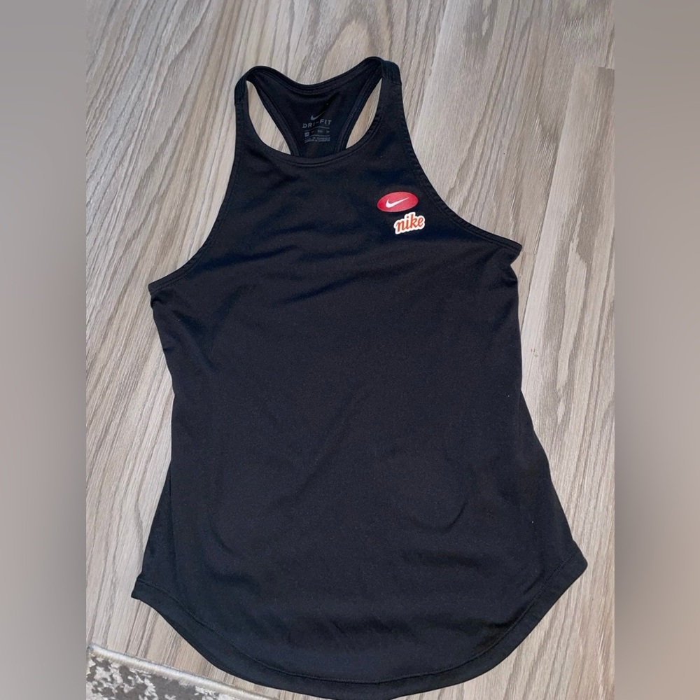 Women’s dri fit Nike tank